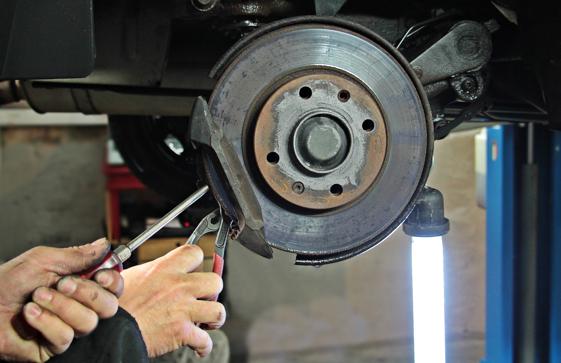 Hiring A Certified Mechanic From Providence Towing Service